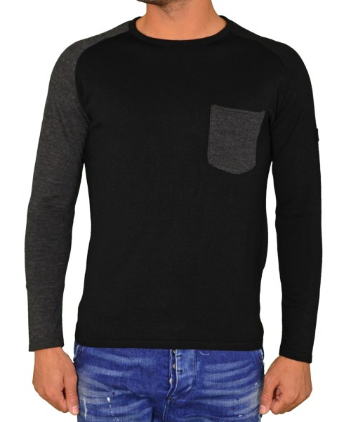 Ανδρική πλεκτή μπλούζα Darious μαύρη με τσεπάκι ανθρακί 17483R